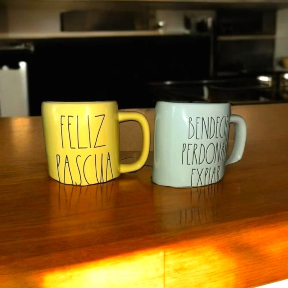NIB Rae Dunn Artisan Collection Happy Easter Mug Set (en español) - Picture 1 of 3